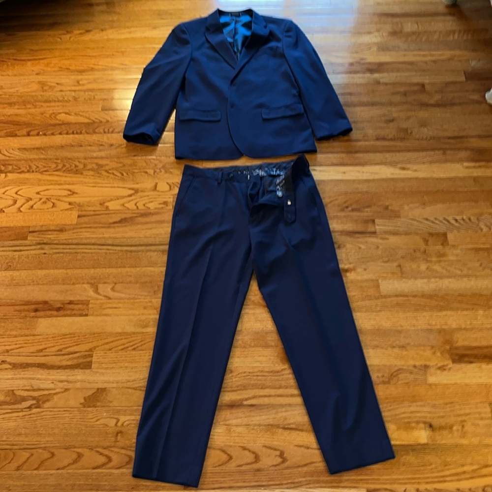 Nautica Modern Fit Navy Blue suit : Jackie and pants